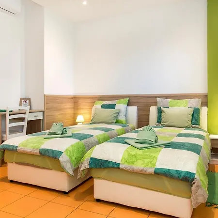 ゲストハウス Slatki Snovi