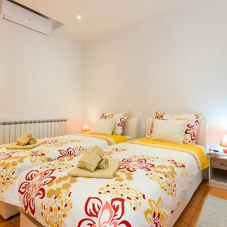 Slatki Snovi ゲストハウス クニン