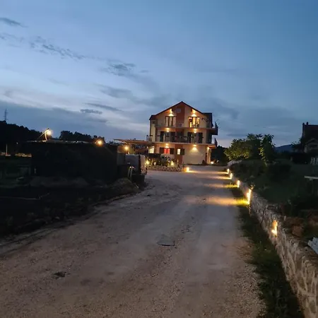 Slatki Snovi Pensionat Knin